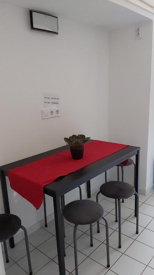 FREE PARKING - Tisza-parti Napfény Apartman Szeged Exterior foto